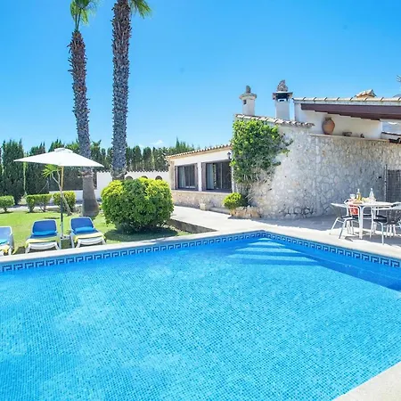 Villa Francisca By *